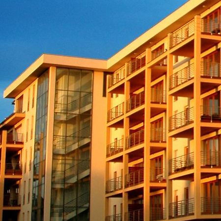 Dunalux Apartman 杰尔 外观 照片